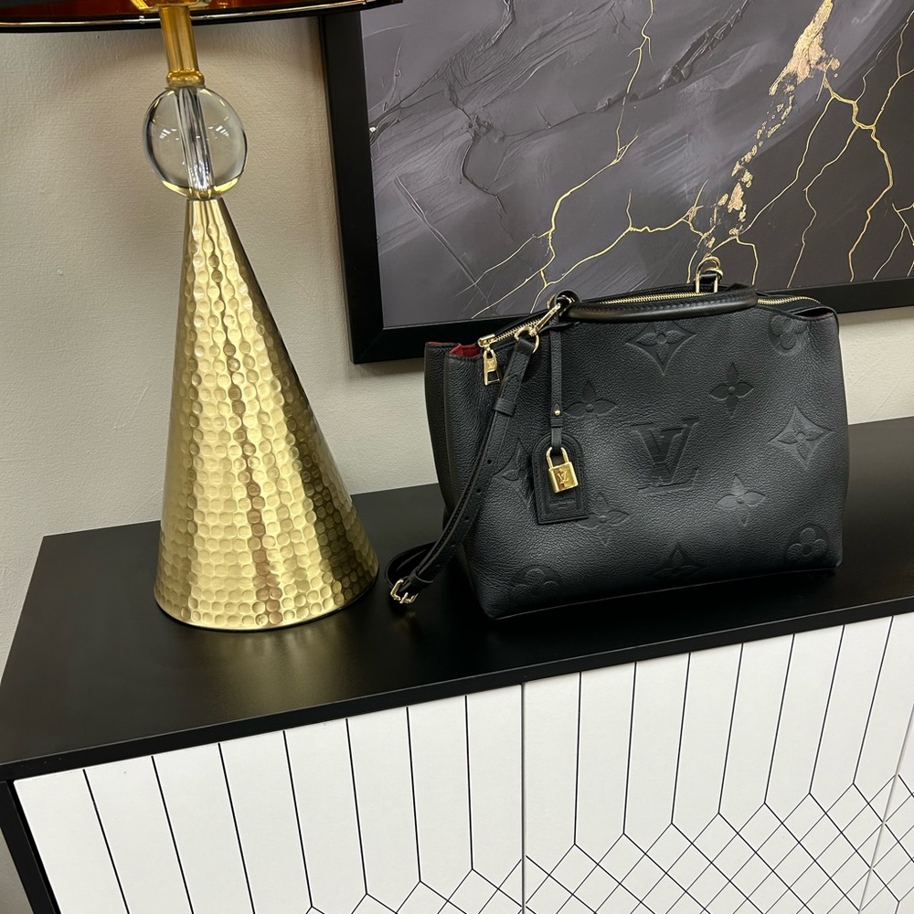 Authentic Louis Vuitton Grand Palais